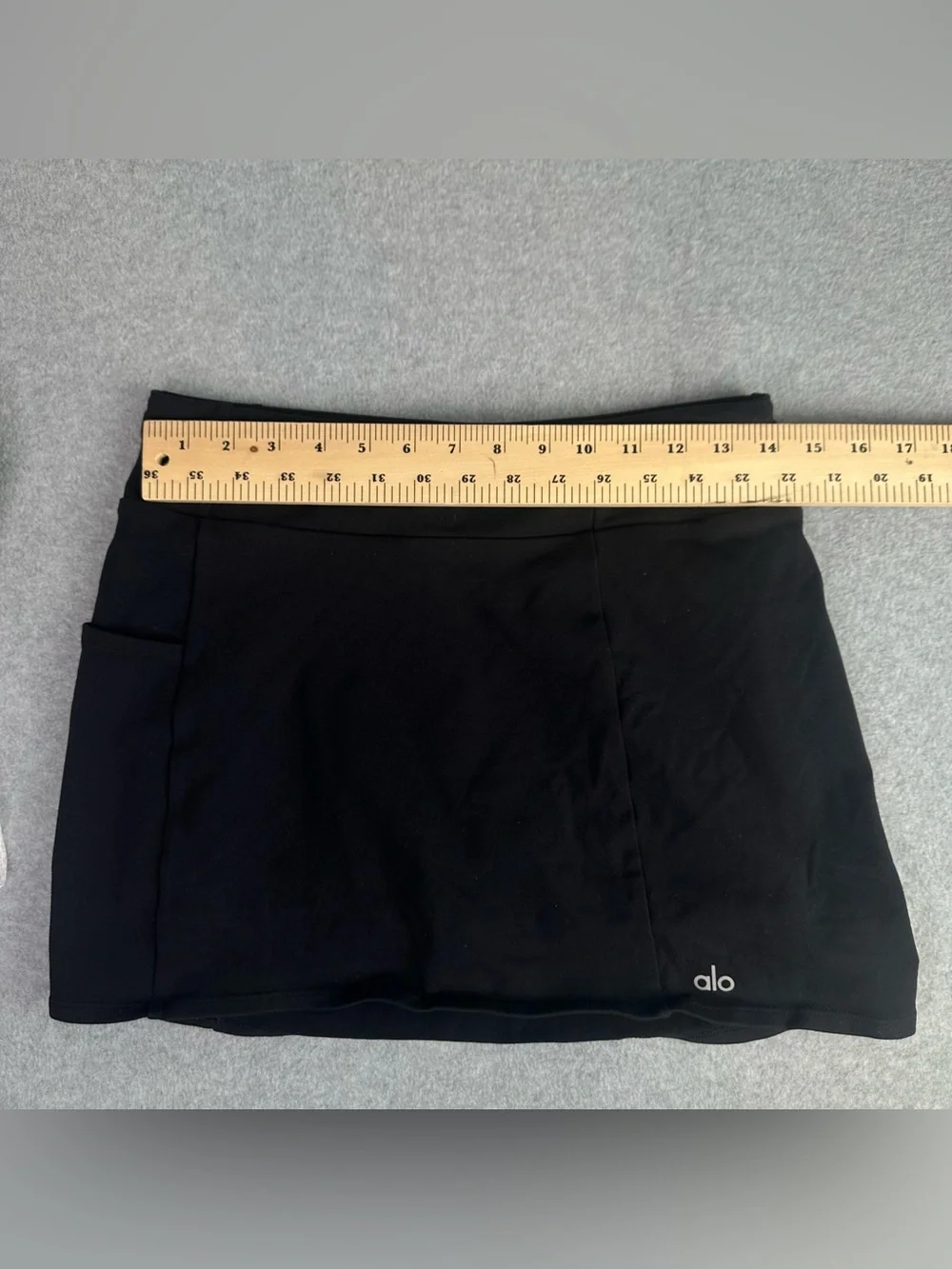 Alo Yoga Airbrush High Waist Good Form Tennis Skirt | Size Medium | Black